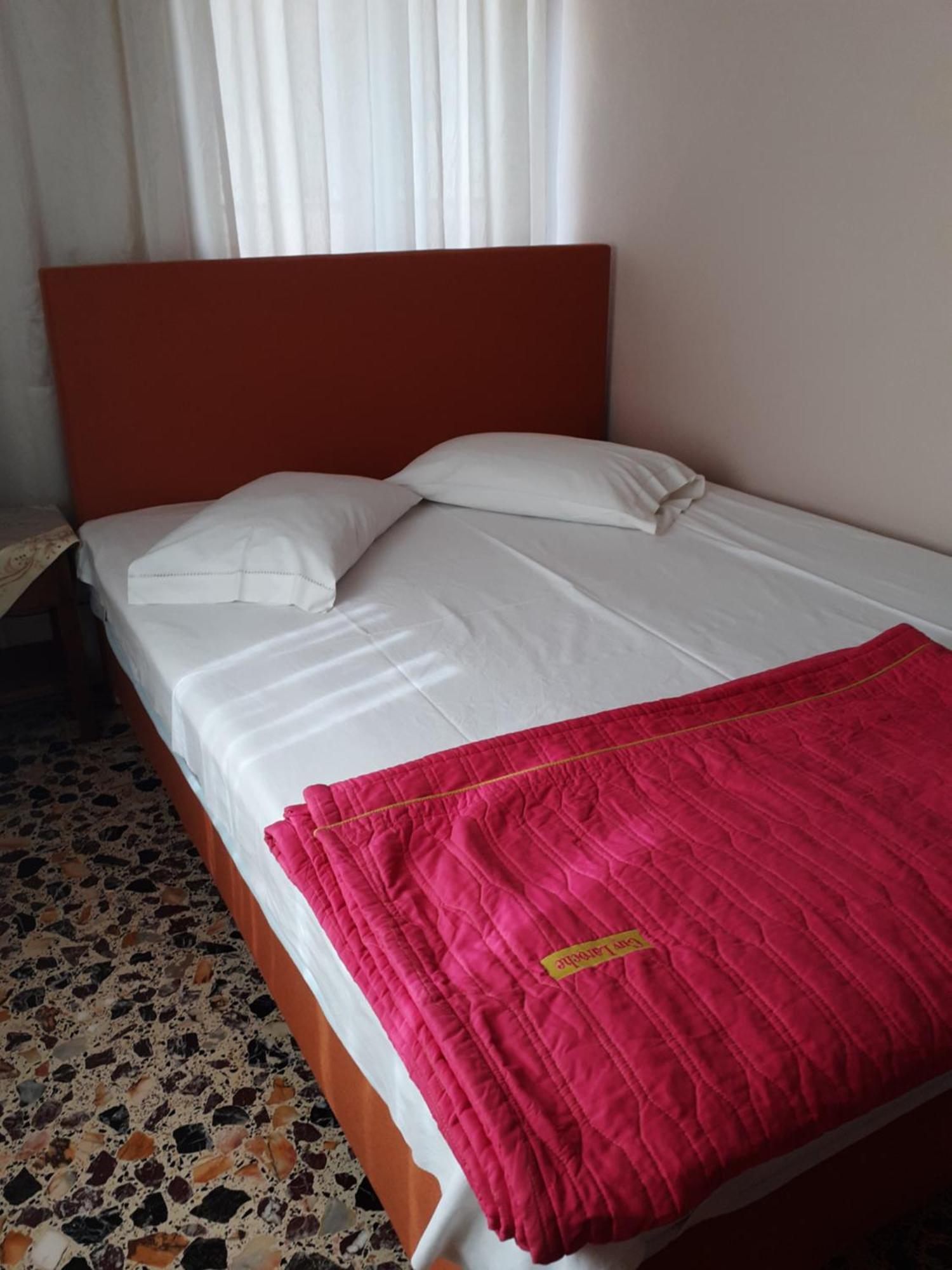 Thalia'S Garden Hotel Mytilíni Екстериор снимка